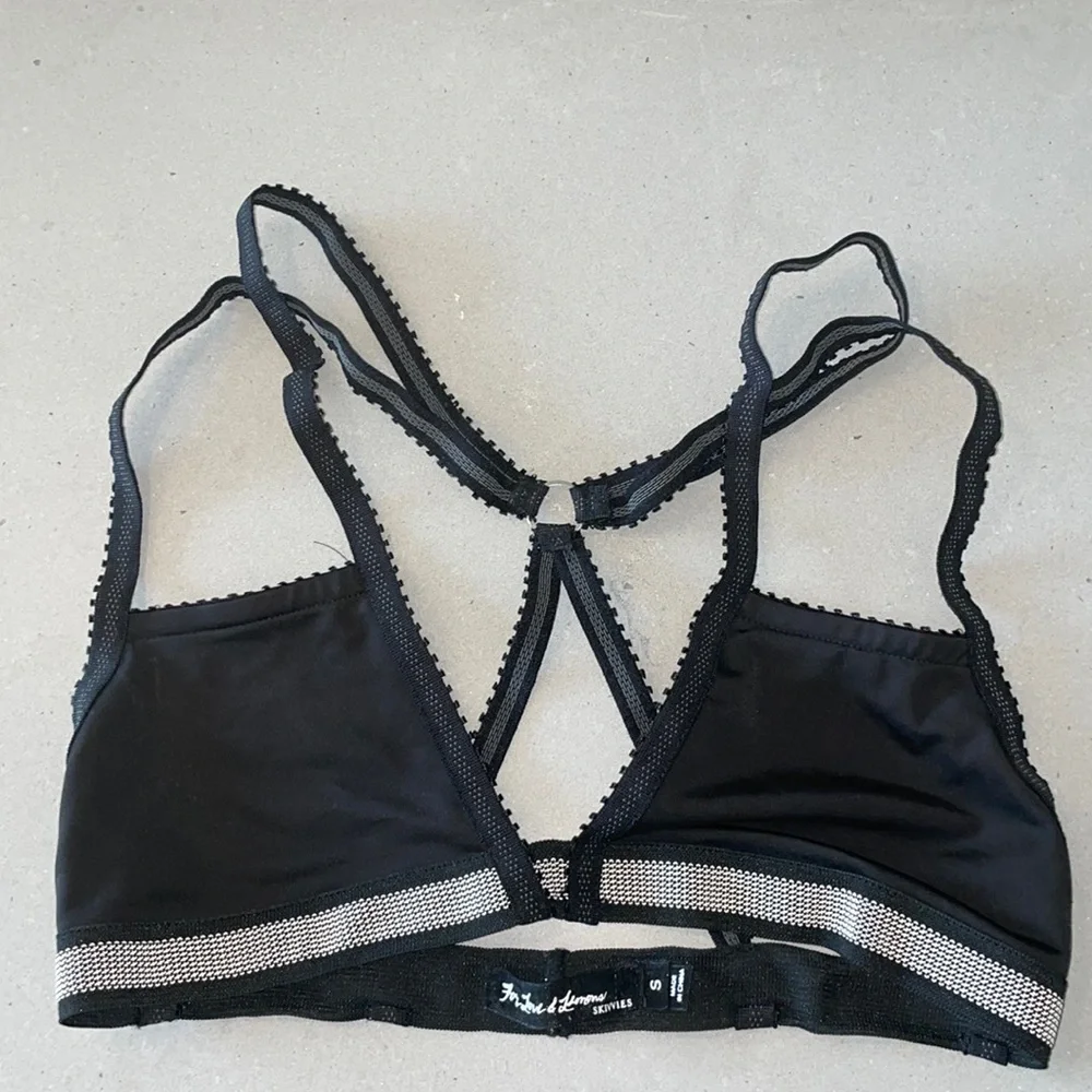 Black Bralette with Strappy Back - Picture 1 of 2